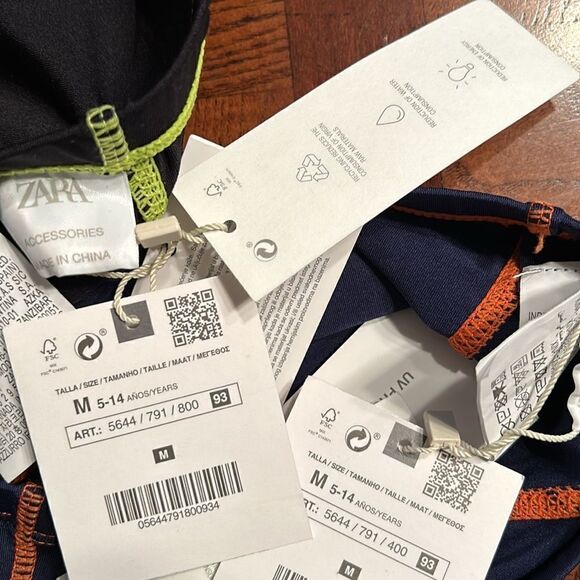 Zara Set of 2 Kids Swim Cap(Size Medium) - Picture 7 of 8